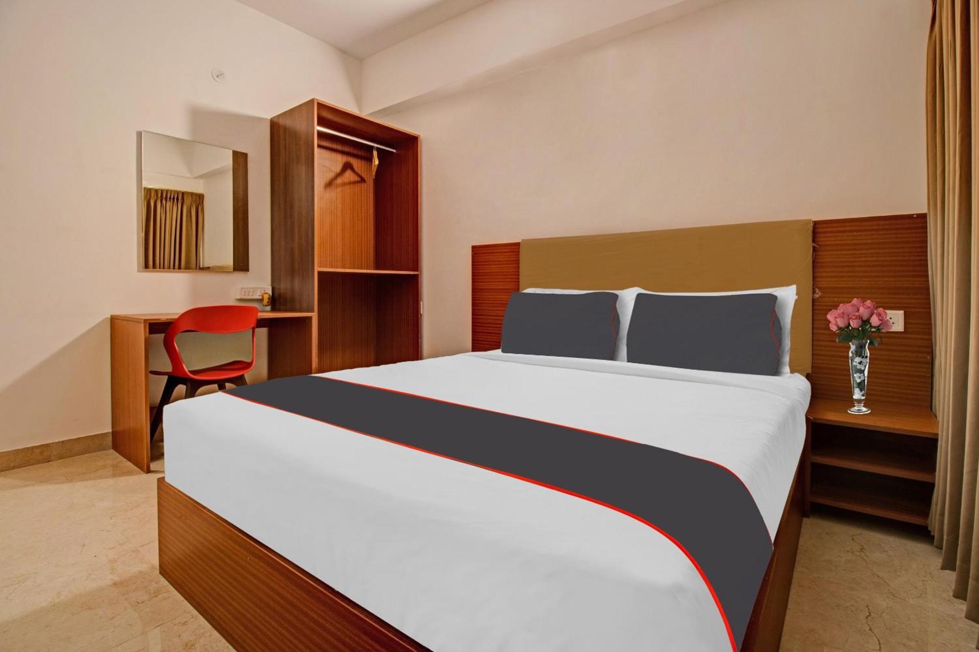 Super Collection O Petals Otium Business Hotel 班加罗尔 外观 照片