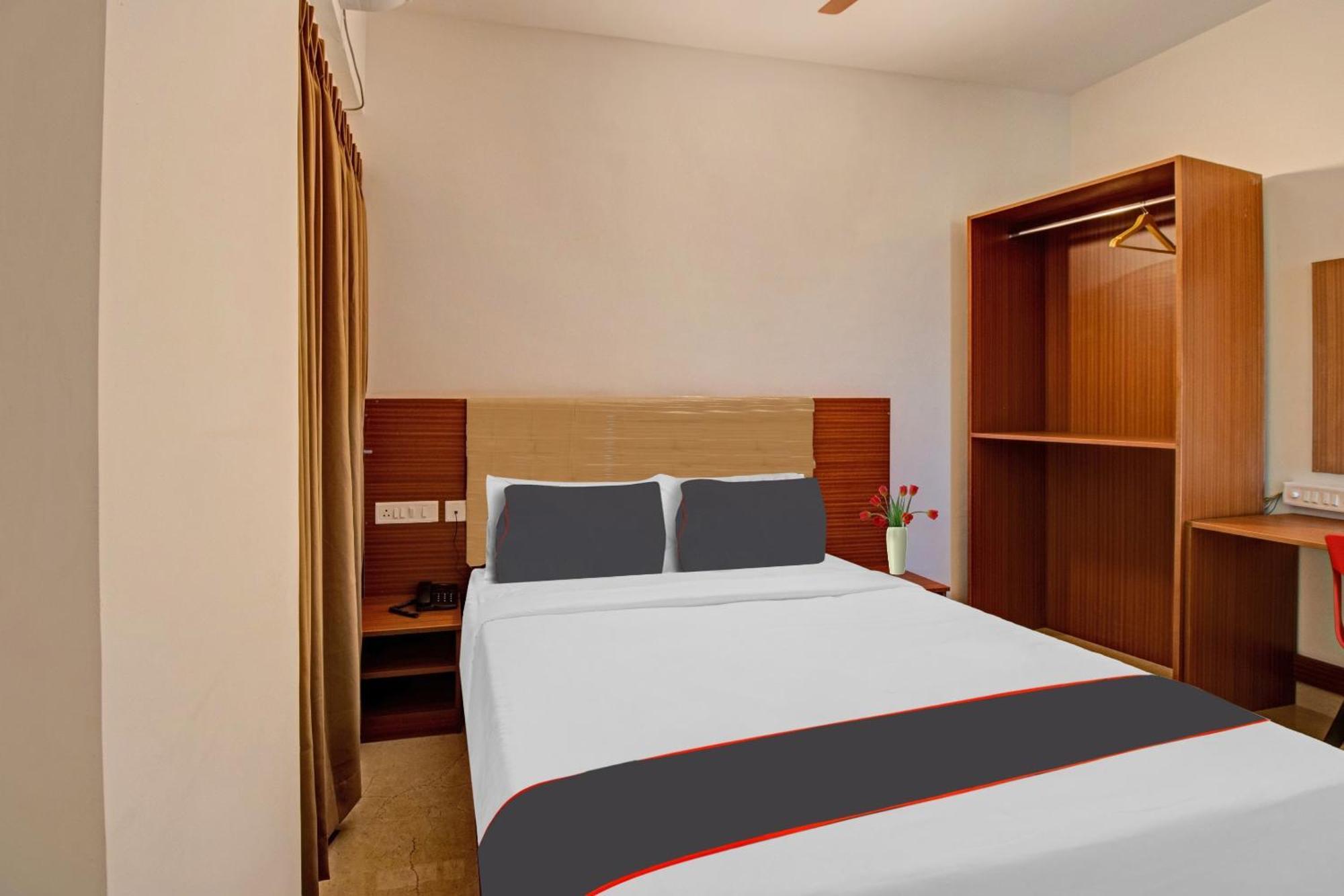 Super Collection O Petals Otium Business Hotel 班加罗尔 外观 照片