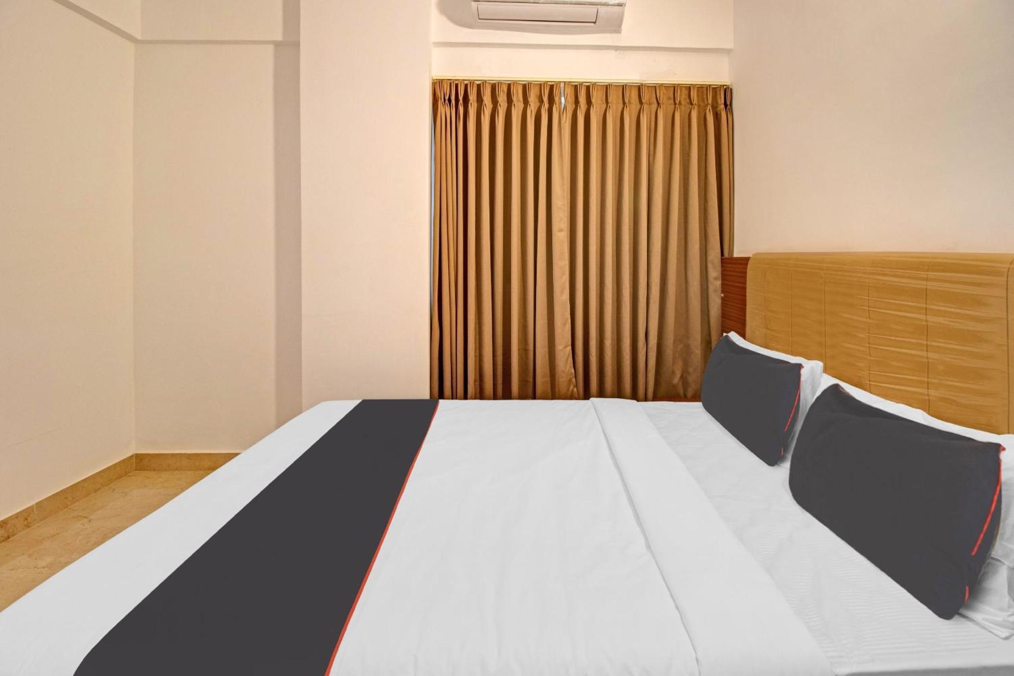 Super Collection O Petals Otium Business Hotel 班加罗尔 外观 照片