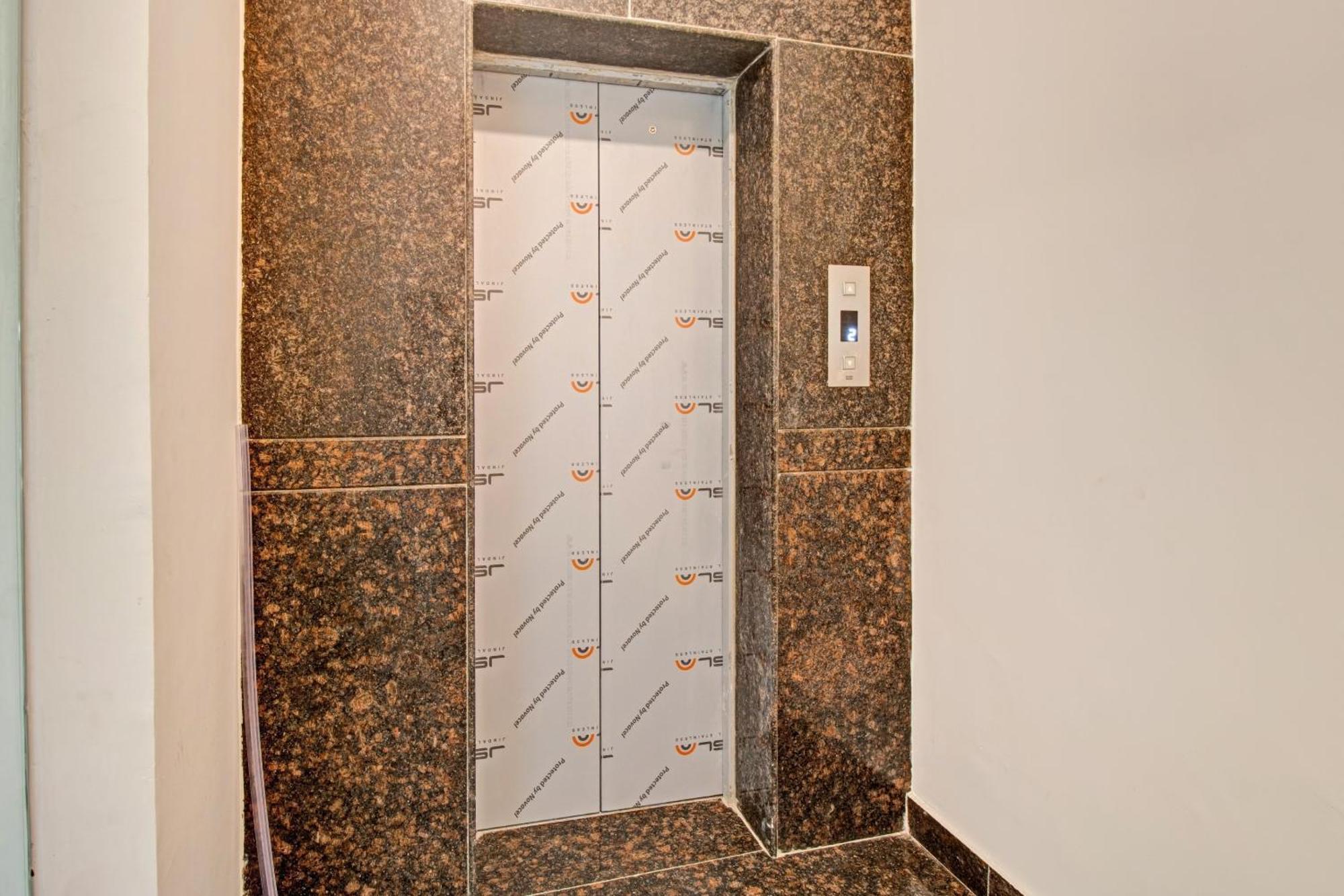 Super Collection O Petals Otium Business Hotel 班加罗尔 外观 照片